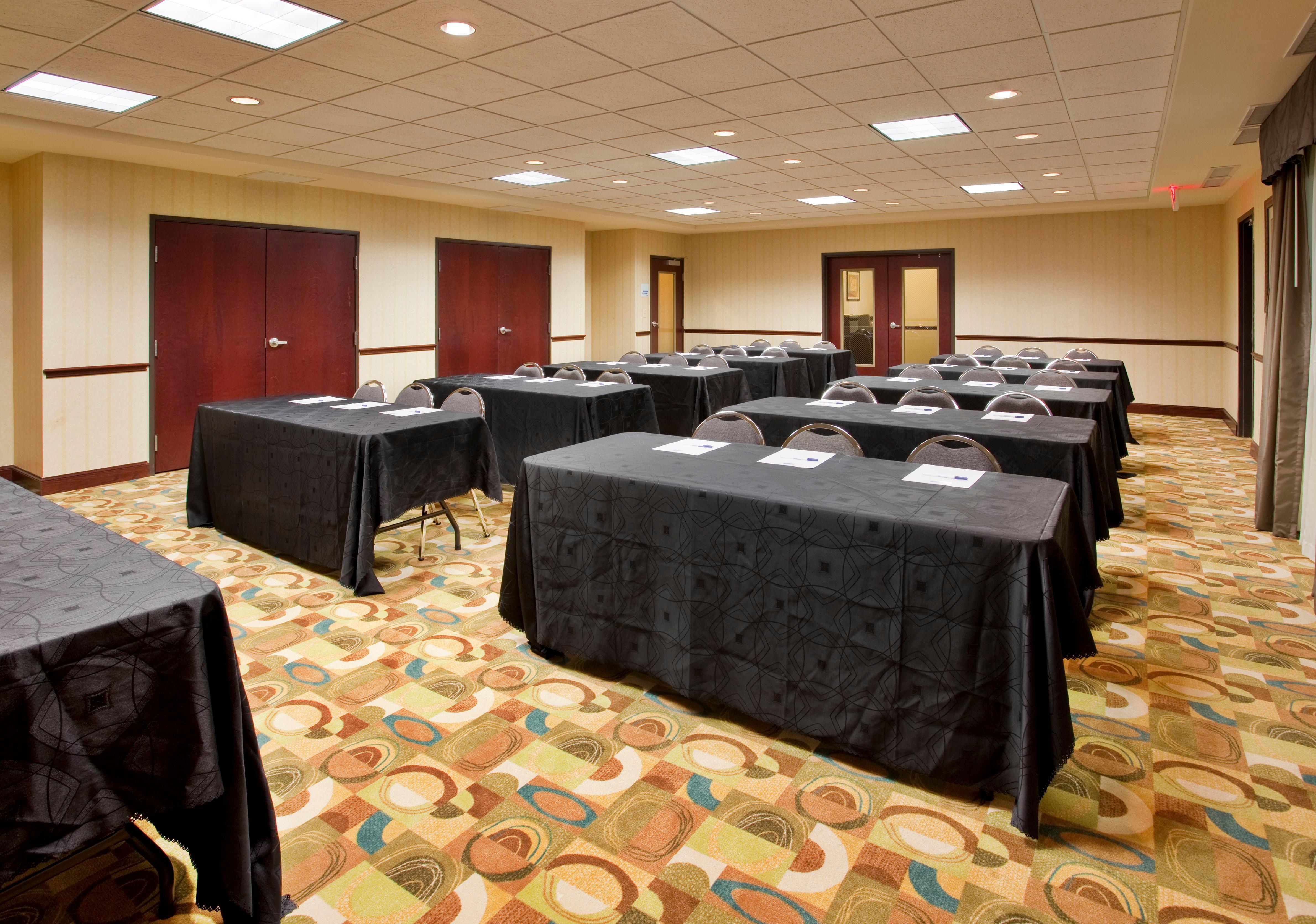 Holiday Inn Express Hotel & Suites Guthrie North Edmond, An Ihg Hotel Екстер'єр фото